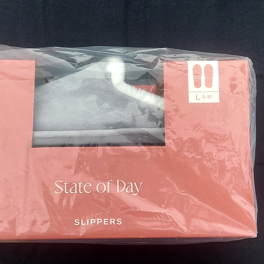 Cozy Gray Slippers for Ultimate Comfort